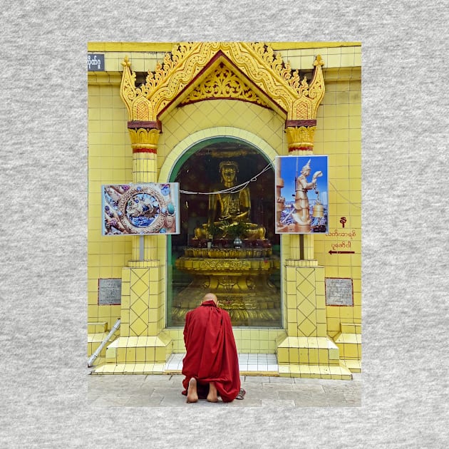 Monk Praying by bulljup